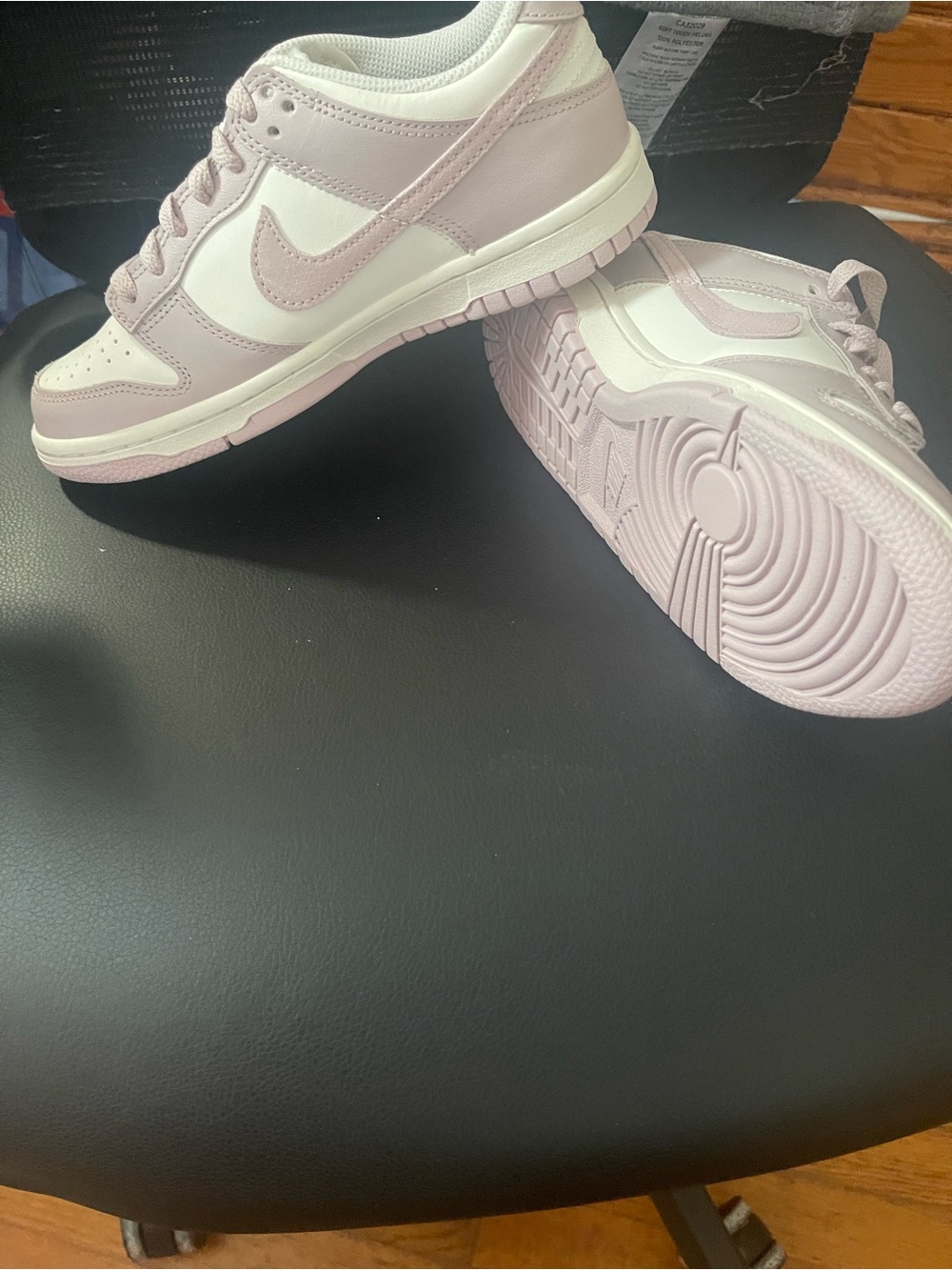 Nike Kids Low-Top Sneakers - Pale Pink & White